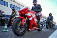 cadwell-no-limits-trackday;cadwell-park;cadwell-park-photographs;cadwell-trackday-photographs;enduro-digital-images;event-digital-images;eventdigitalimages;navarra;no-limits-trackdays;peter-wileman-photography;racing-digital-images;trackday-digital-images;trackday-photos